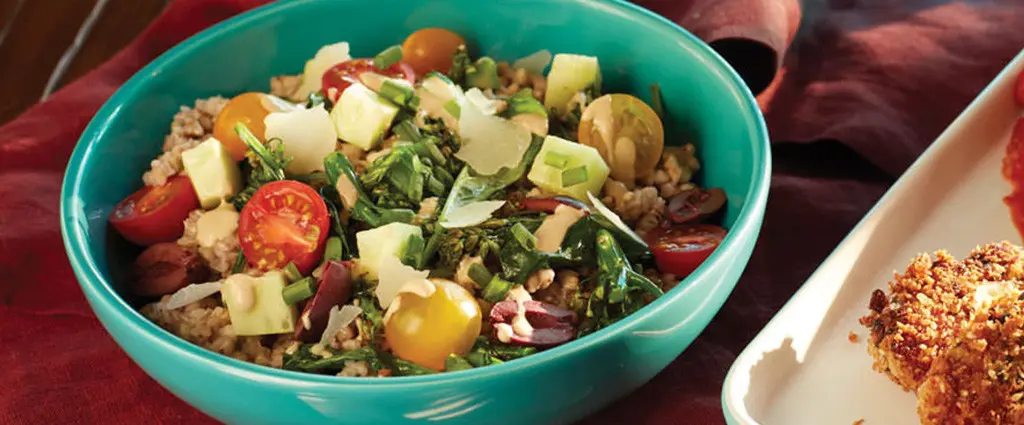 Buckwheat Bowls with Spinach and Balsamic Tahini Dressing