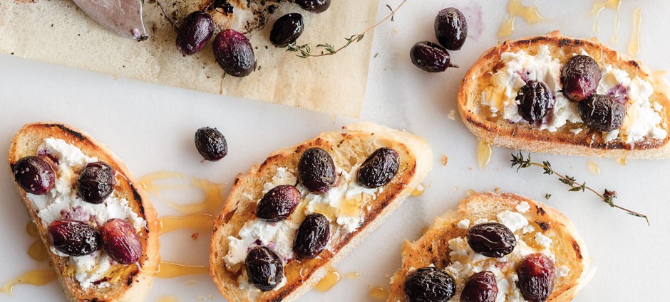 Roasted Grapes with Honey Goat Cheese