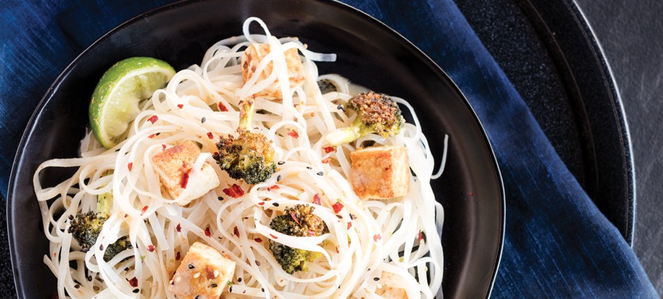 Rice Noodles with Baked Tofu and Broccoli