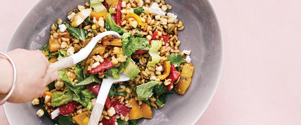 grilled pepper and sweet corn salad & Creamy avocado-lime ranch dressing
