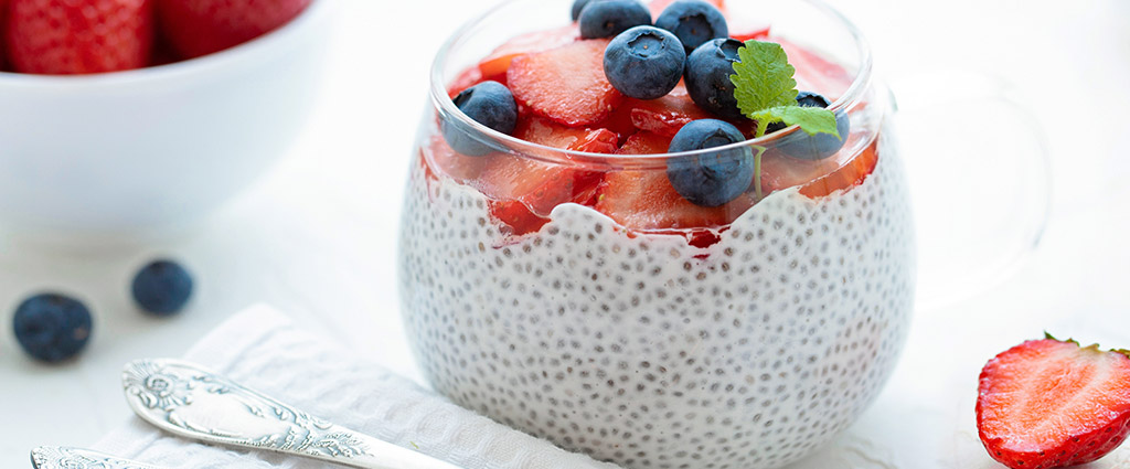 Berries n’ Creme Keto Overnight “Noatmeal”